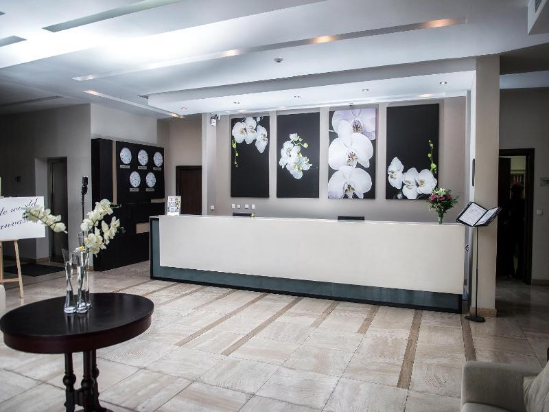 Doubletree By Hilton Shymkent Hotel Exterior photo